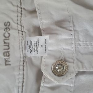 Maurices Jean capris Size 24